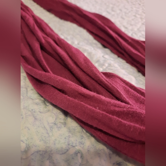 Purple infinity scarf - Picture 2 of 3